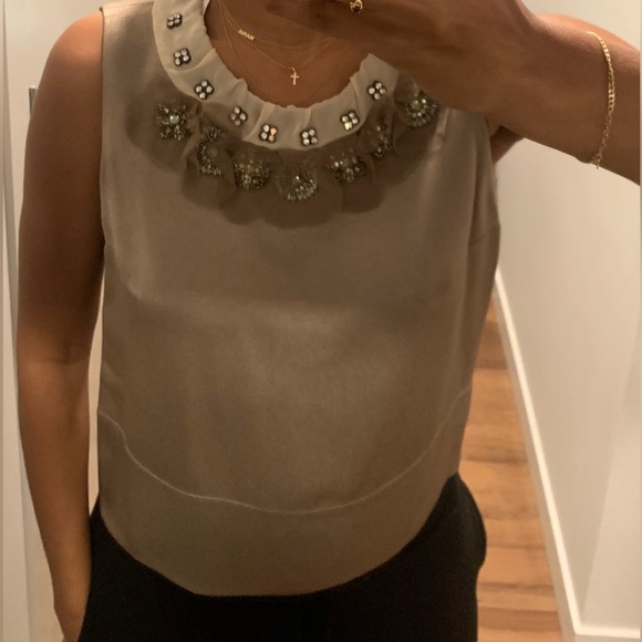 Sold Chloe sleeveless blouse, stone taupe color, 40, Swarovski crystal flowers - Picture 9 of 12